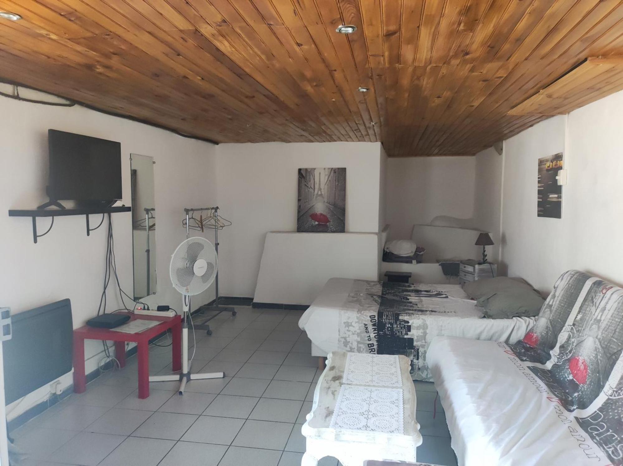 Apartamento Ingrid Mary Nimes Habitación foto