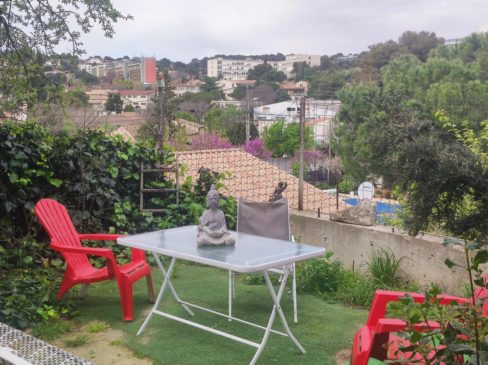 Apartamento Ingrid Mary Nimes Exterior foto