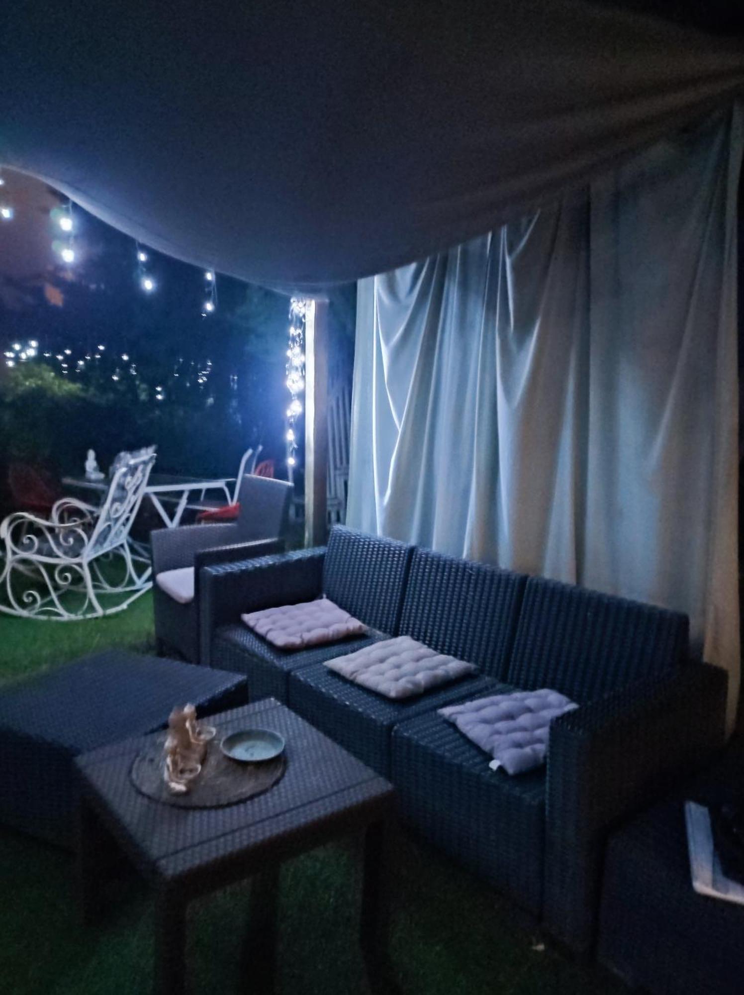 Apartamento Ingrid Mary Nimes Exterior foto